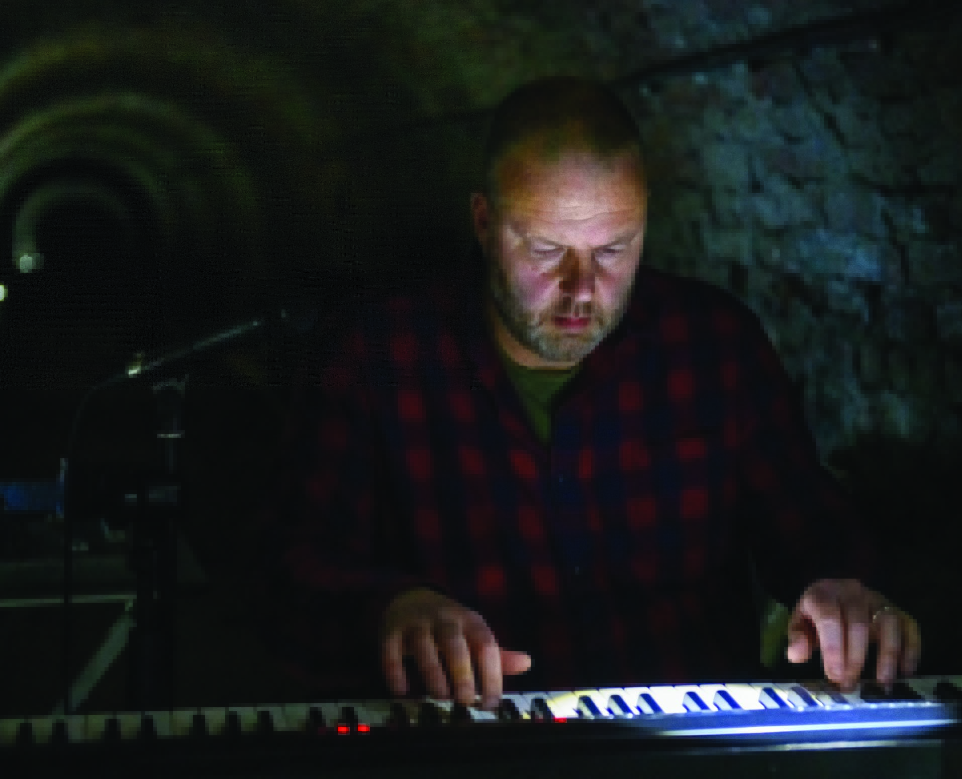 Sounds of the Underground - Steve Luck performing in the Victorian Tunnel, Ouseburn.  5th April 2019